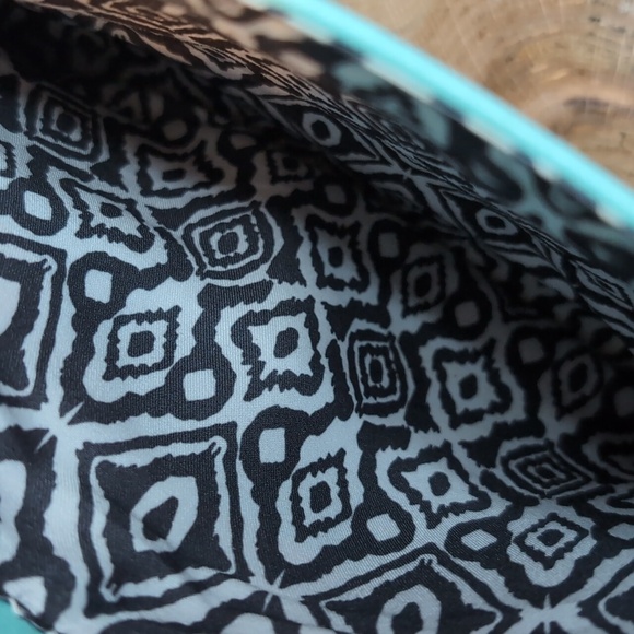 Urban Expressions Turquoise Vegan Crossbody Fold over Purse Clutch - Picture 6 of 11